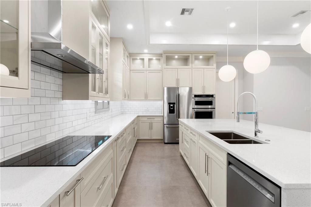 1086 Michigan Ave, Naples, FL 34103 Photo