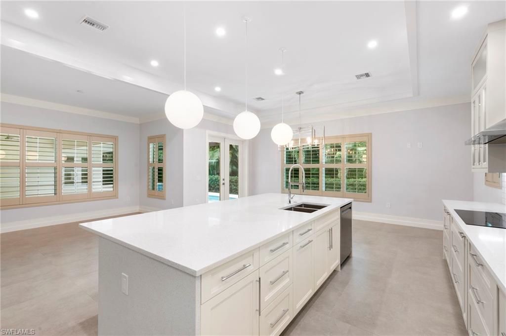 1086 Michigan Ave, Naples, FL 34103 Photo