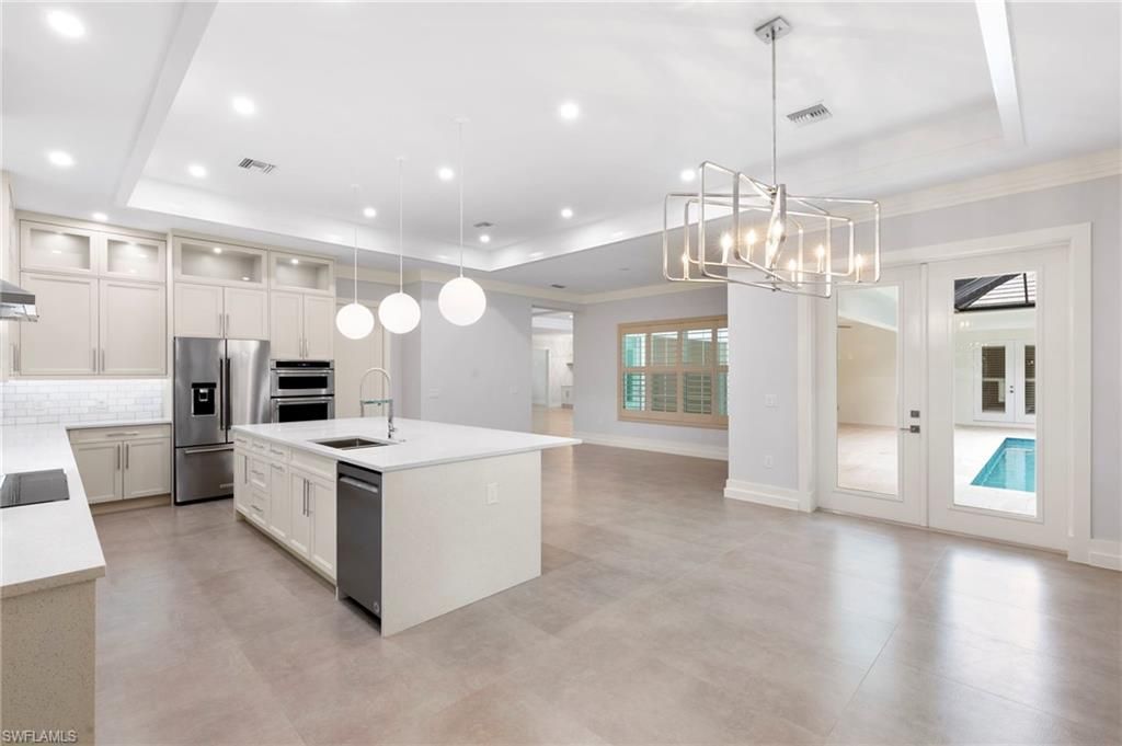 1086 Michigan Ave, Naples, FL 34103 Photo