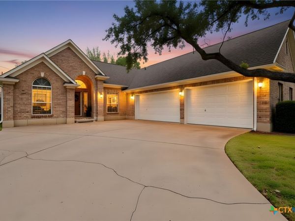 2001 Lacey Oak Cove, Round Rock, TX 78681