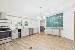 623 Barn Road photo 4