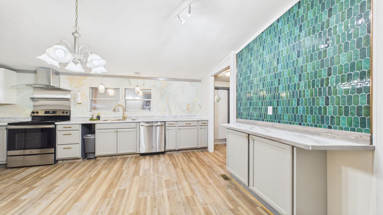 623 Barn Road Photo 5