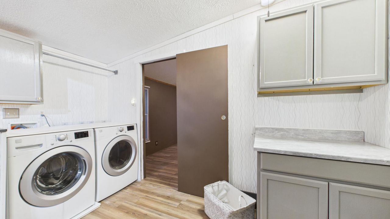 623 Barn Road Photo 6