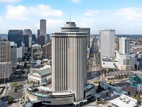 2 CANAL Street, Unit 3100, New Orleans, LA 70130