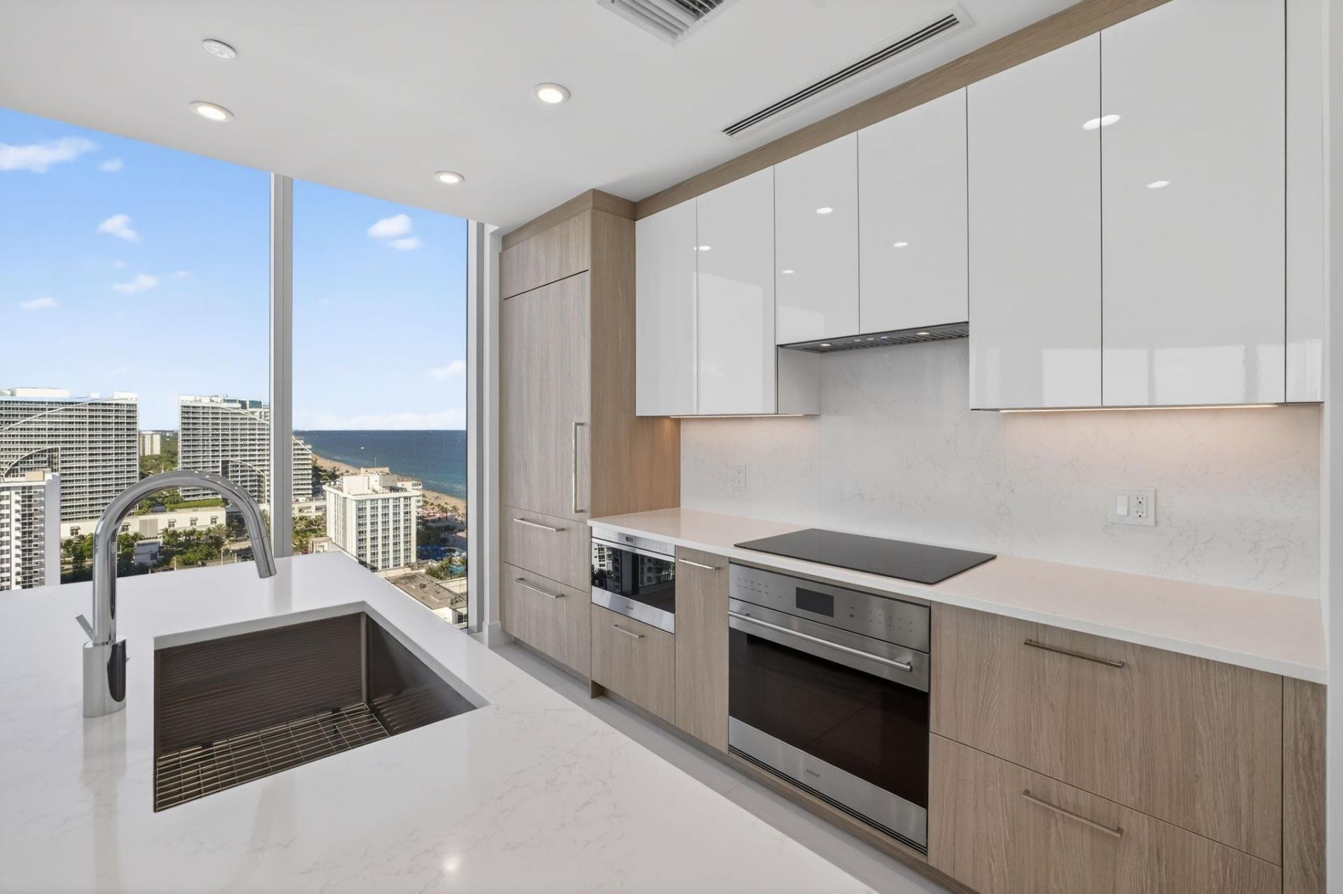 151 N Seabreeze Boulevard, Unit 1803-E, Fort Lauderdale, FL 33304 Photo