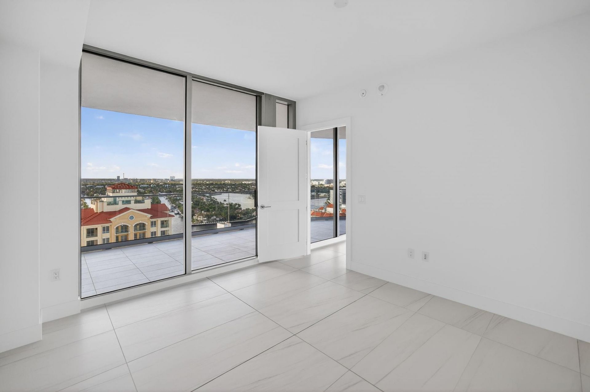 151 N Seabreeze Boulevard, Unit 1803-E, Fort Lauderdale, FL 33304 Photo