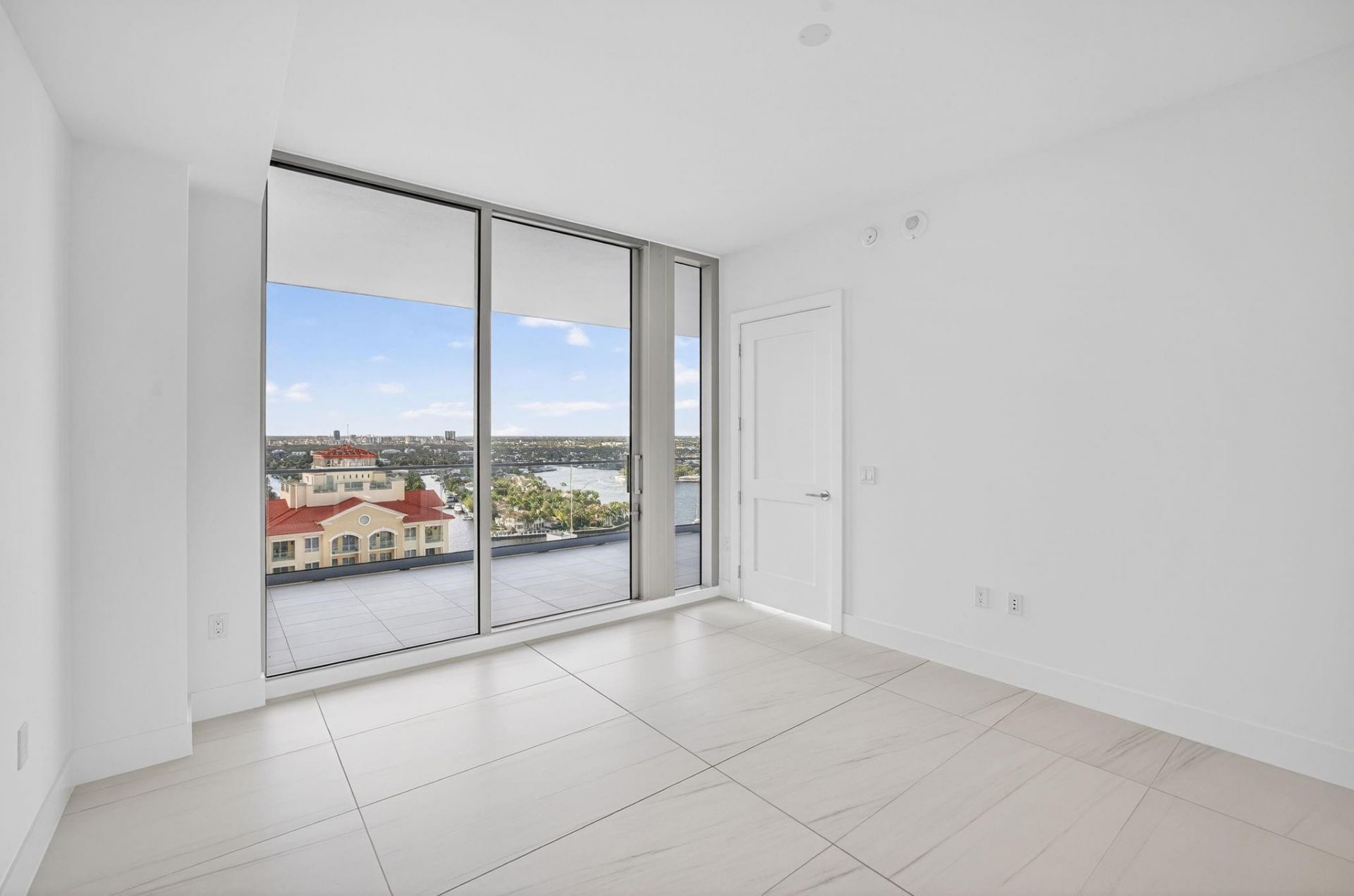 151 N Seabreeze Boulevard, Unit 1803-E, Fort Lauderdale, FL 33304 Photo