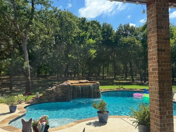 2050 E Oak Shores Drive, Cross Roads, TX 76227