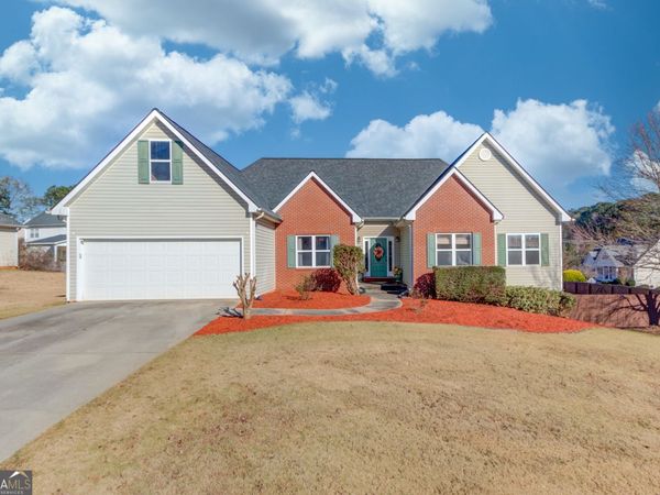 3322 Henderson View Court, Loganville, GA 30052
