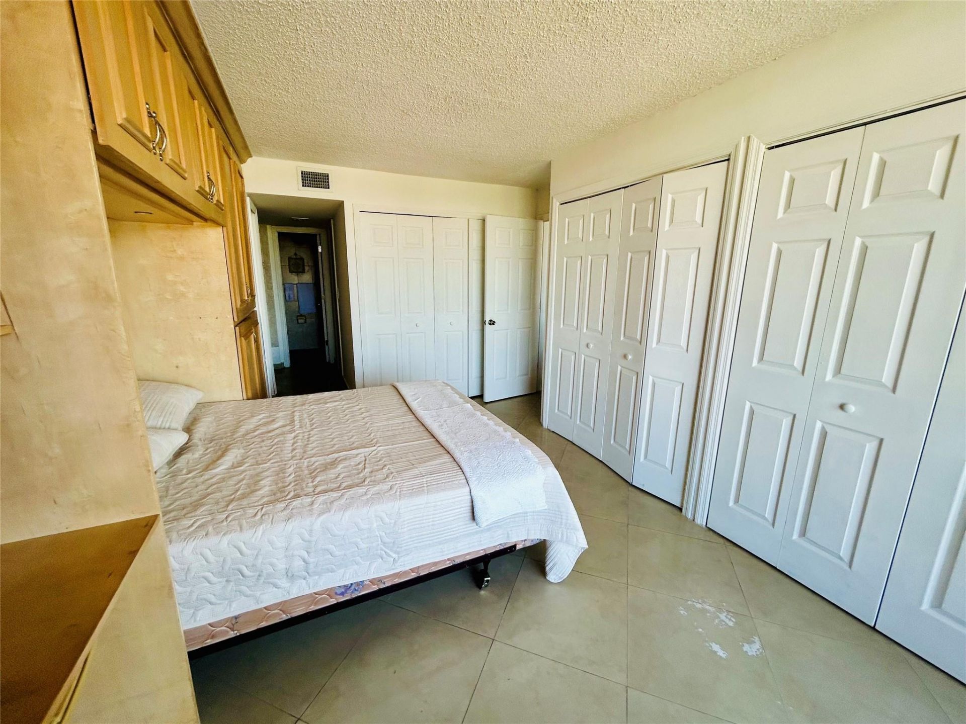 7040 Coral Way, Unit 501, Miami, FL 33155 Photo