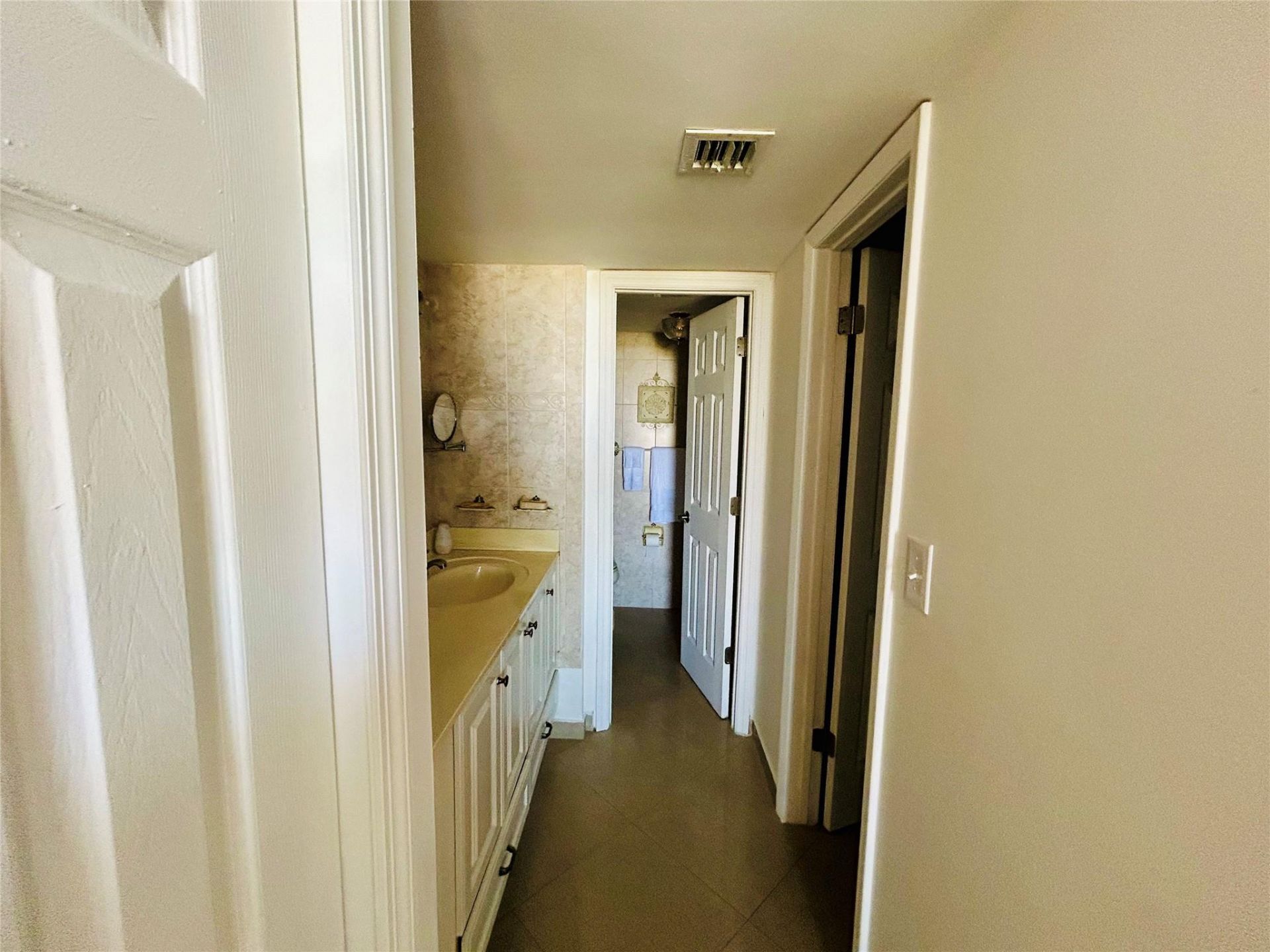 7040 Coral Way, Unit 501, Miami, FL 33155 Photo