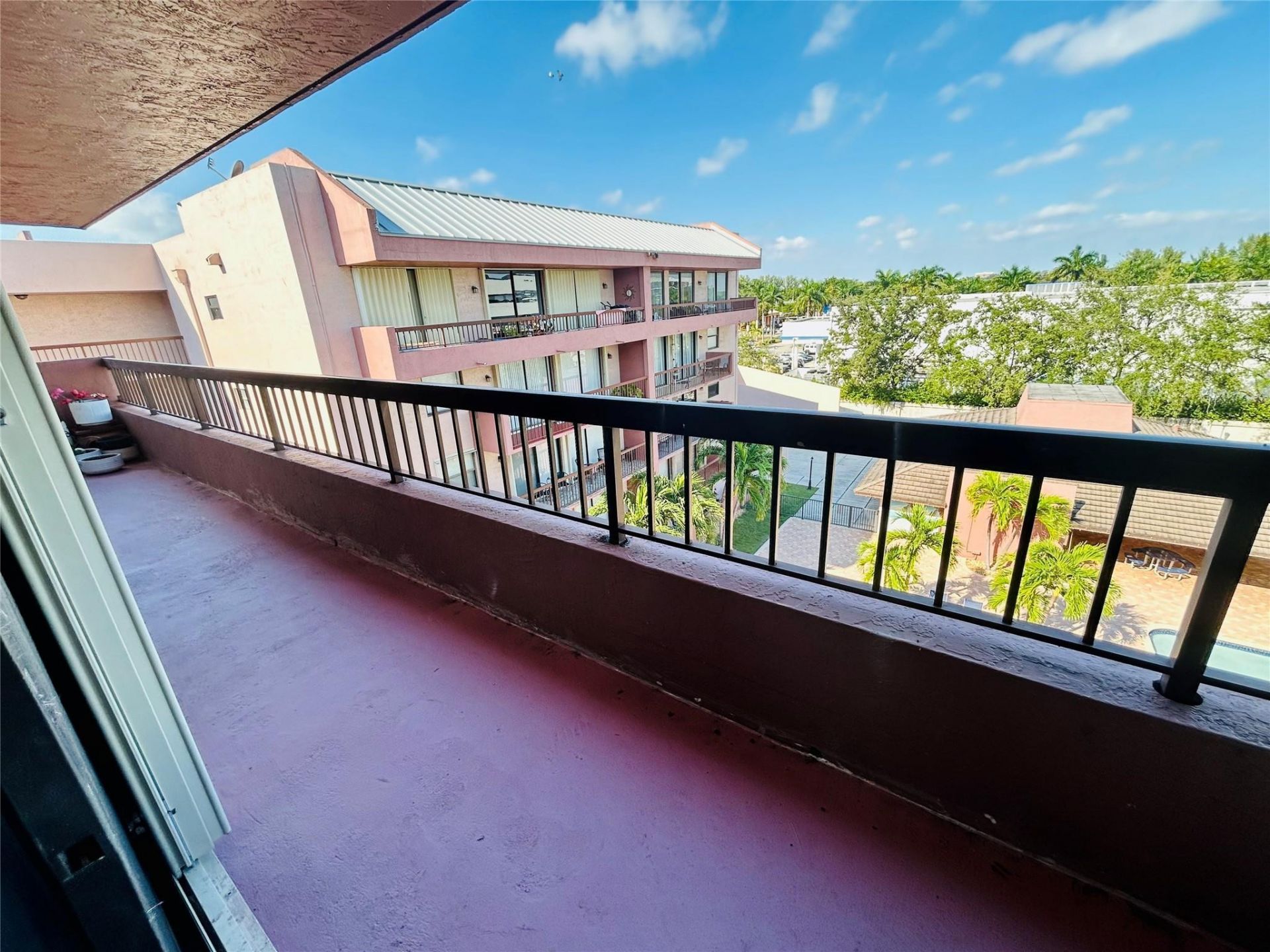 7040 Coral Way, Unit 501, Miami, FL 33155 Photo