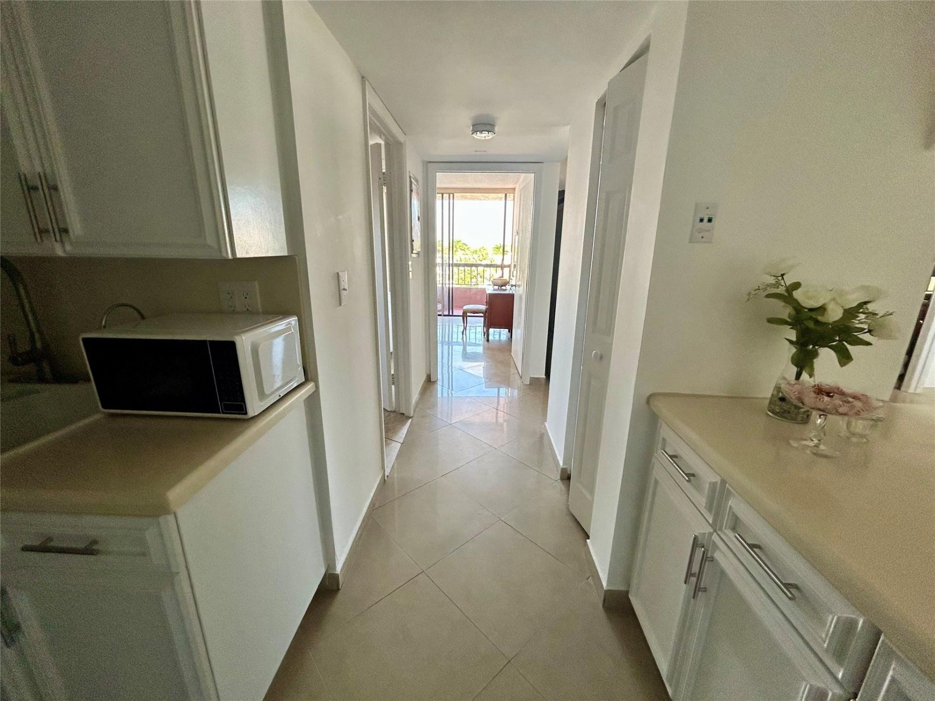 7040 Coral Way, Unit 501, Miami, FL 33155 Photo