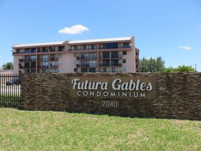 7040 Coral Way, Unit 501, Miami, FL 33155 Photo