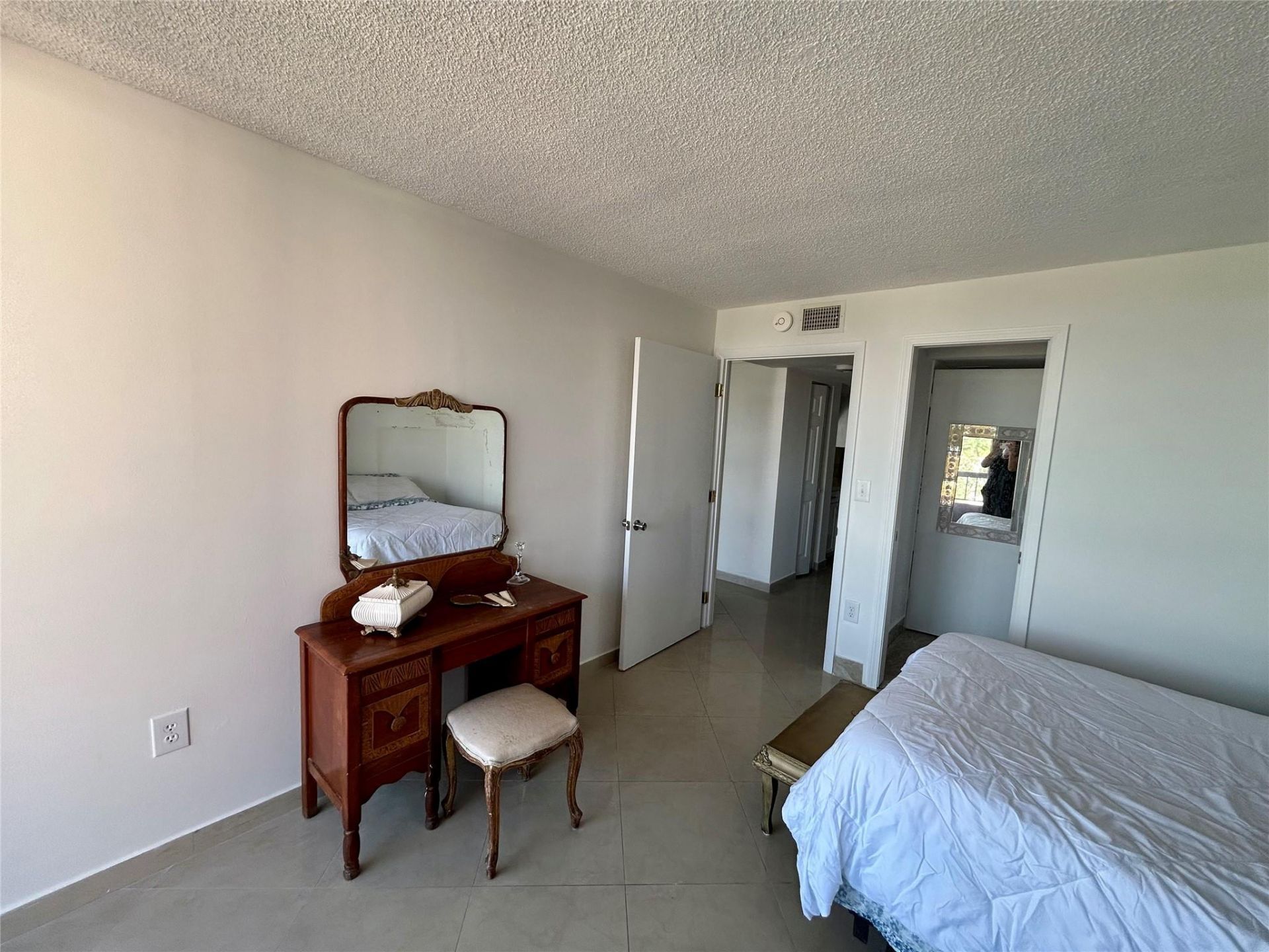 7040 Coral Way, Unit 501, Miami, FL 33155 Photo