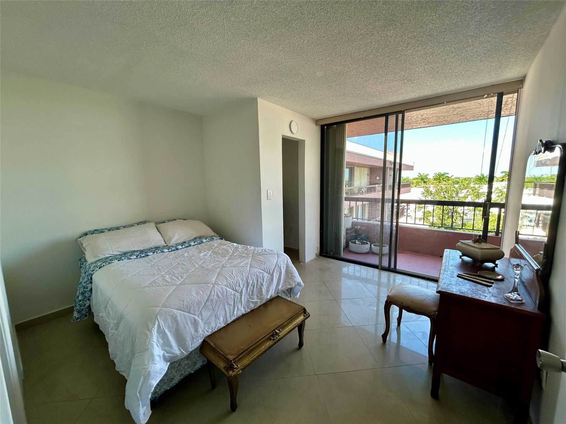 7040 Coral Way, Unit 501, Miami, FL 33155 Photo