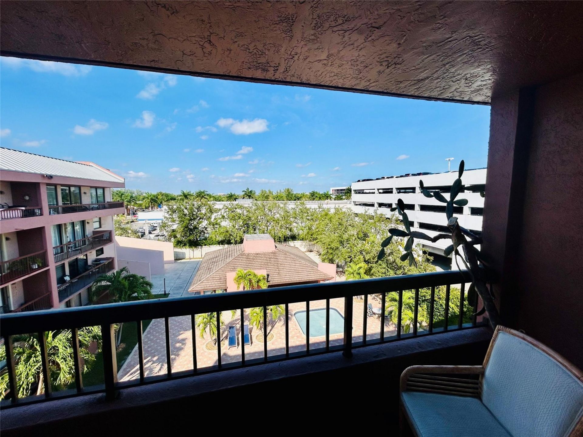 7040 Coral Way, Unit 501, Miami, FL 33155 Photo