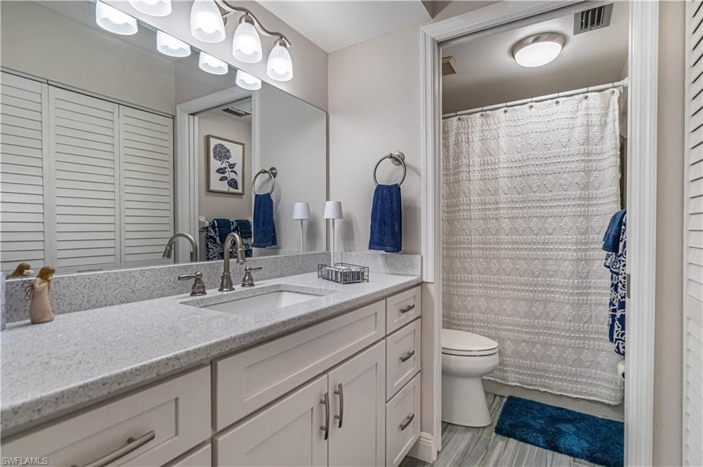 7430 Lake Breeze Dr, Unit 403, Fort Myers, FL 33907 Photo