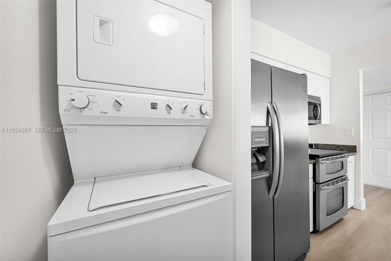 90 Alton Rd, Unit 1908, Miami Beach, FL 33139 Photo