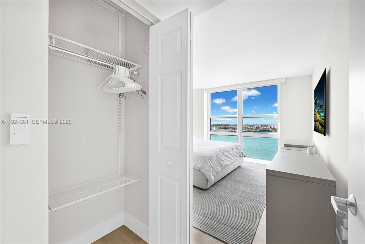 90 Alton Rd, Unit 1908, Miami Beach, FL 33139 Photo