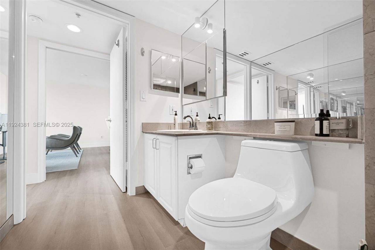 90 Alton Rd, Unit 1908, Miami Beach, FL 33139 Photo