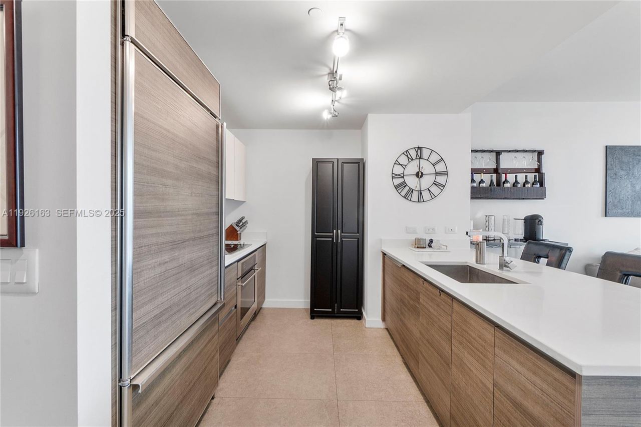 1100 S Miami Ave, Unit 2302, Miami, FL 33130 Photo