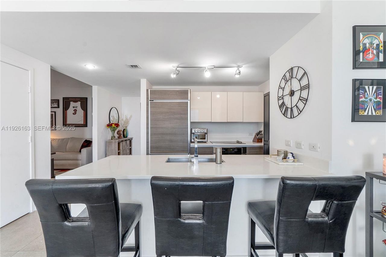 1100 S Miami Ave, Unit 2302, Miami, FL 33130 Photo