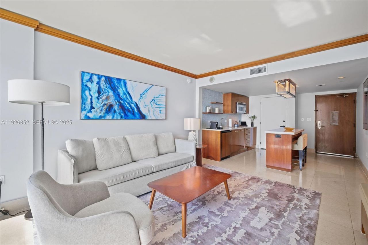 6801 Collins Ave, Unit 614 (legal, Miami Beach, FL 33141 Photo
