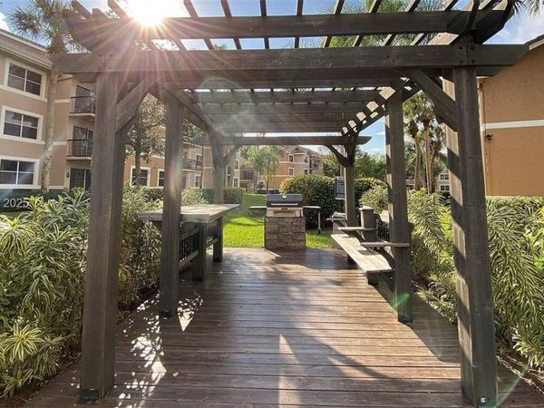 8741 Wiles Rd, Unit 208, Coral Springs, FL 33067