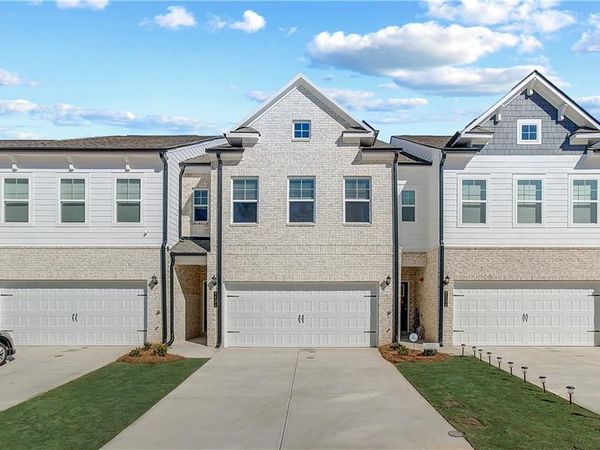 8231 Tiger Way, Riverdale, GA 30296
