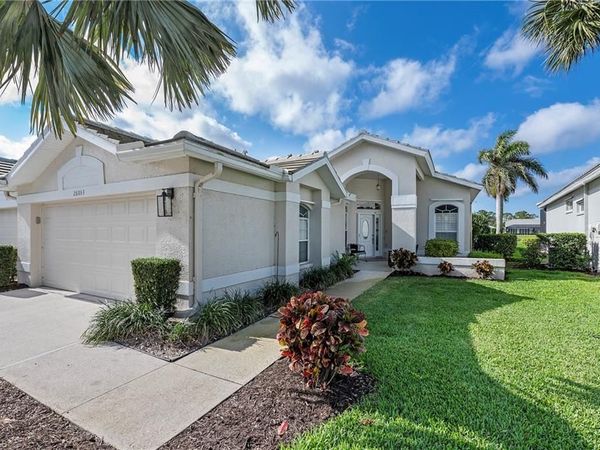 26053 Clarkston DR, BONITA SPRINGS, FL 34135