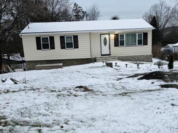 19 Cedar Lane, Wingdale, NY 12594