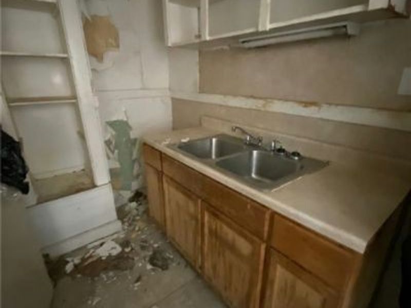 639 E 124th Street, Cleveland, OH 44108 Photo 18