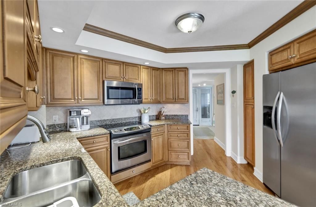 4551 Gulf Shore Blvd N, Unit 505, Naples, FL 34103 Photo