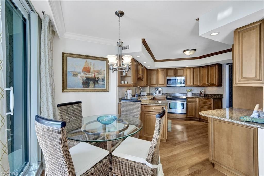 4551 Gulf Shore Blvd N, Unit 505, Naples, FL 34103 Photo