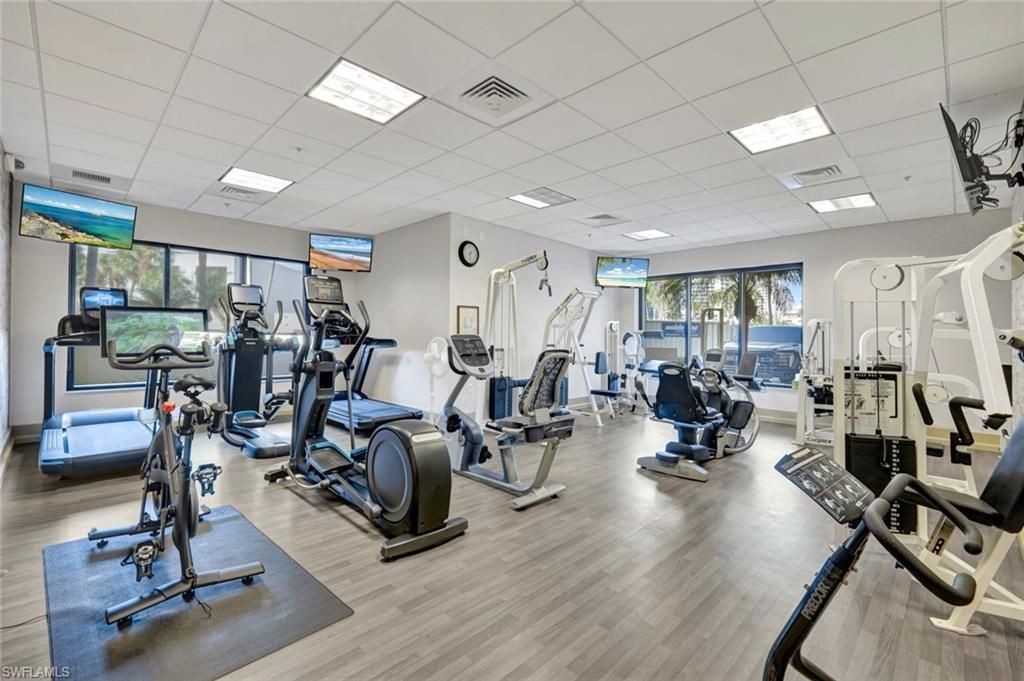 4551 Gulf Shore Blvd N, Unit 505, Naples, FL 34103 Photo