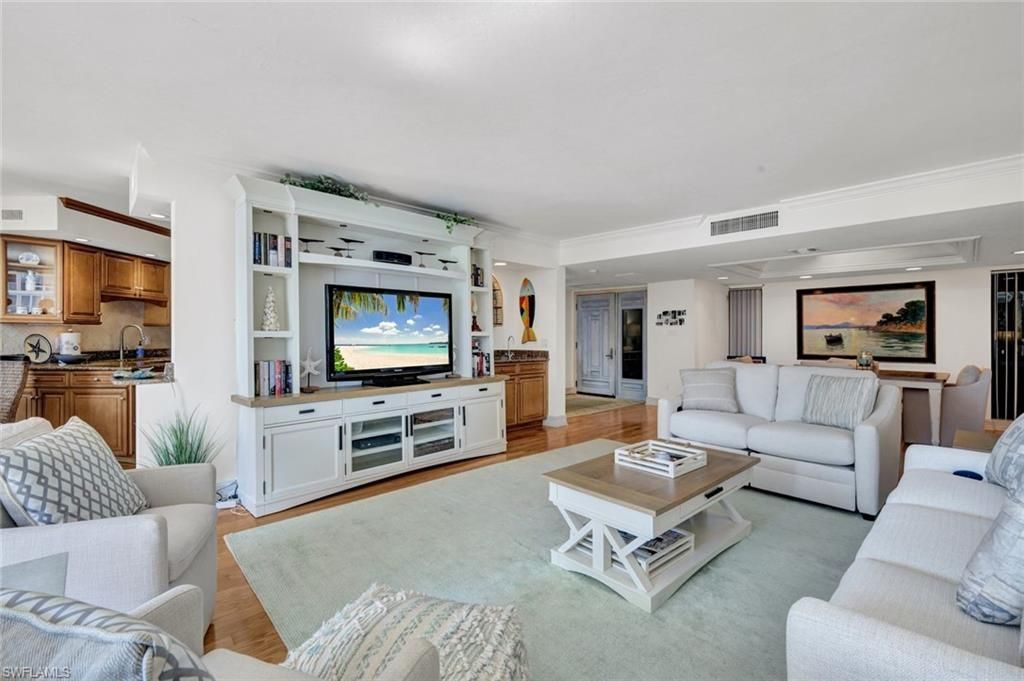 4551 Gulf Shore Blvd N, Unit 505, Naples, FL 34103 Photo