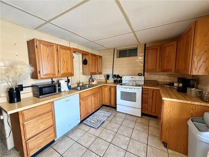 10 S Ohio Street, Dellroy, OH 44620 Photo 24