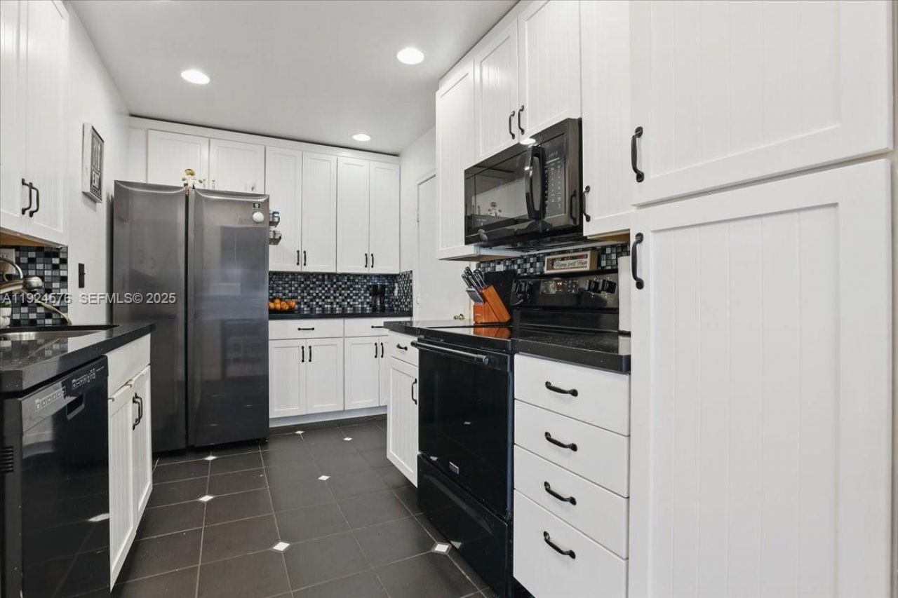 5874 SW 97th Ter, Cooper City, FL 33328 Photo