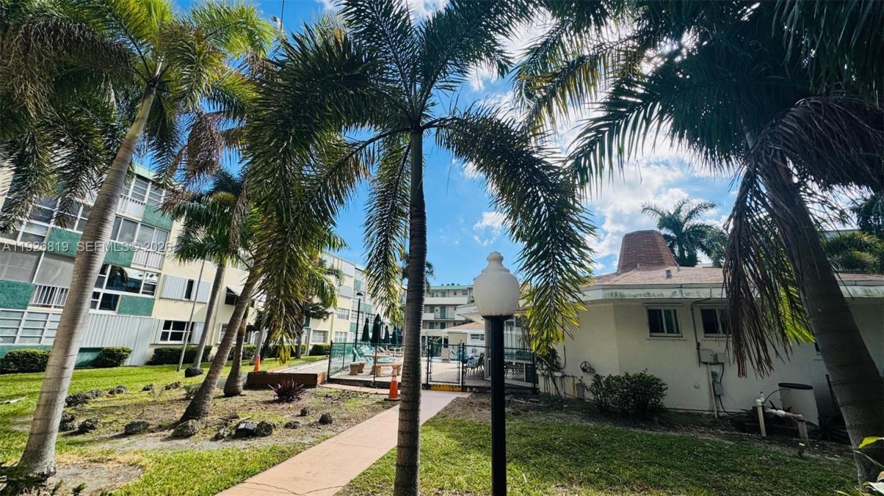 1333 E Hallandale Beach Blvd, Unit 134, Hallandale Beach, FL 33009 Photo