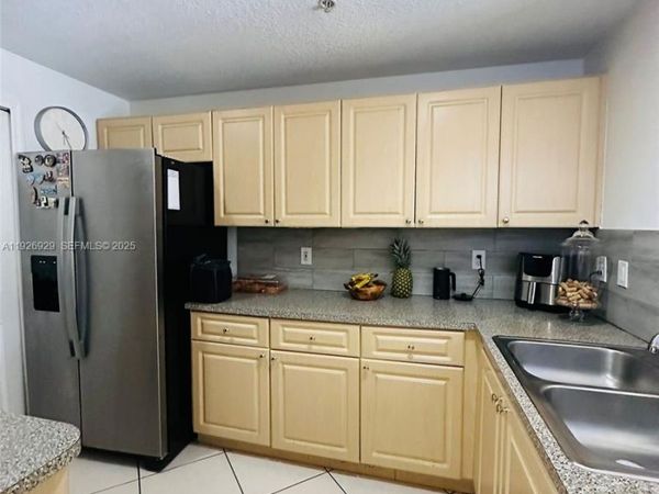 6400 NW 114th Ave, Unit 1101, Doral, FL 33178