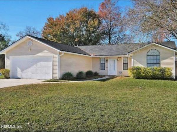 7826 ALLSPICE Circle E, Jacksonville, FL 32244
