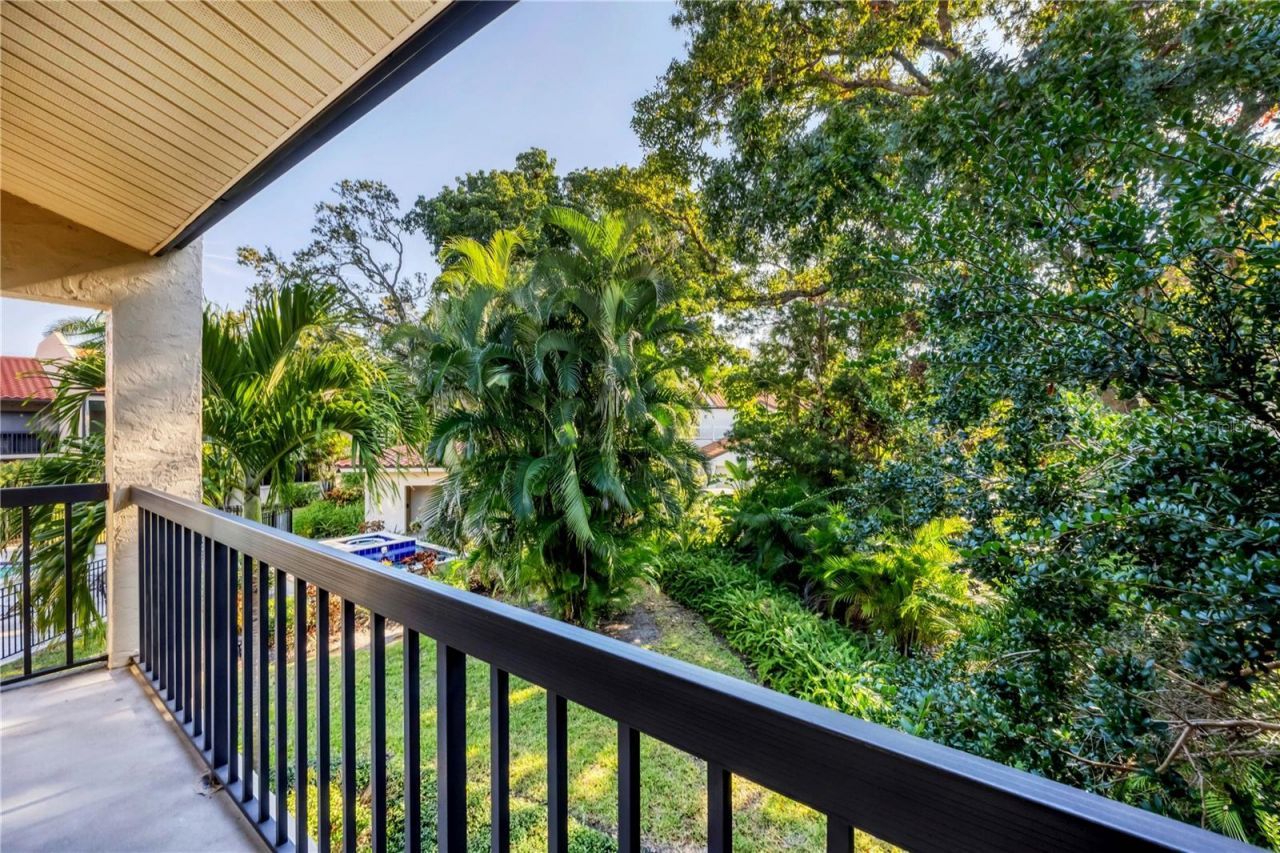 800 Hudson Avenue, Unit 106, Sarasota, FL 34236 Photo