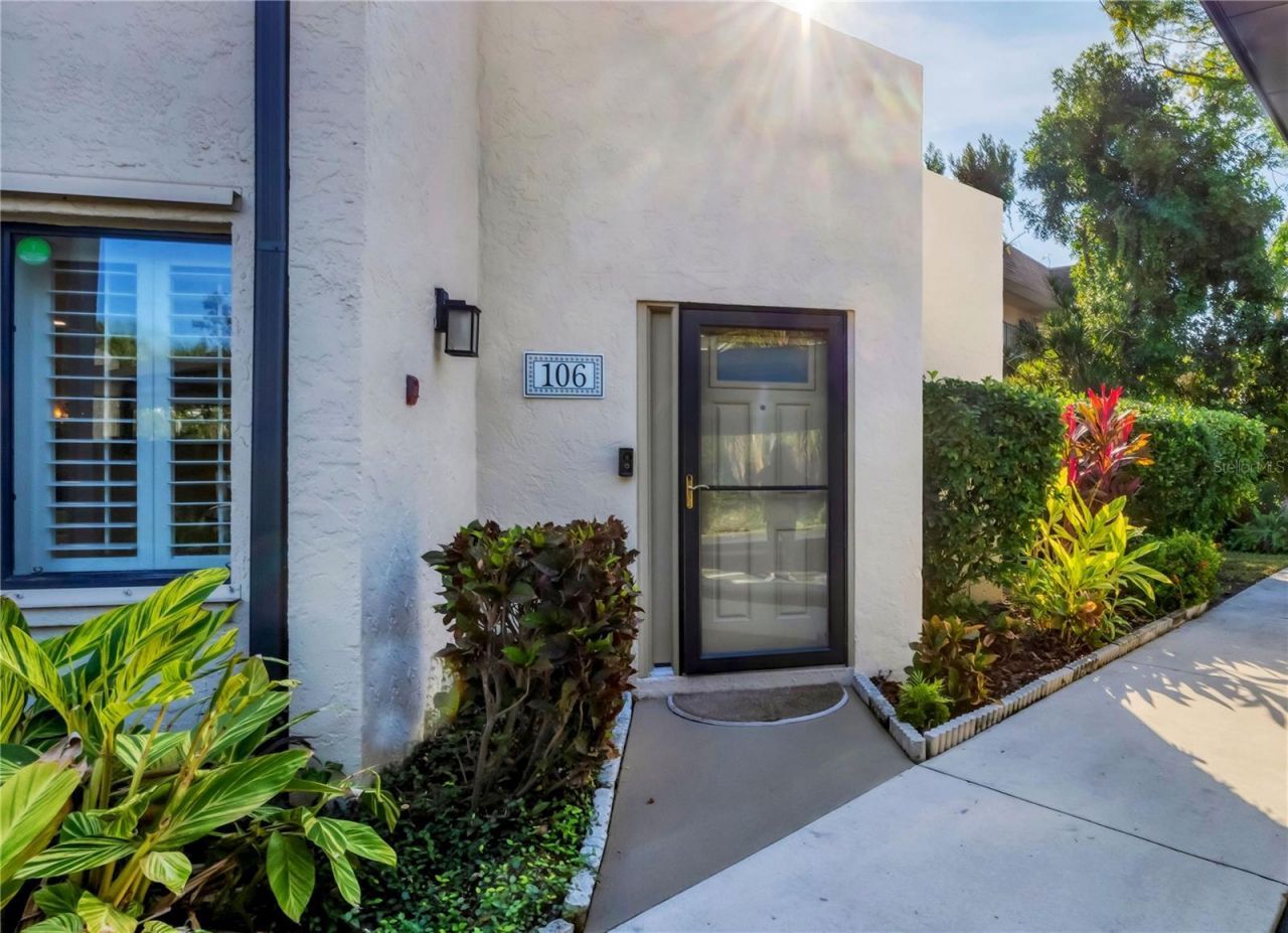 800 Hudson Avenue, Unit 106, Sarasota, FL 34236 Photo