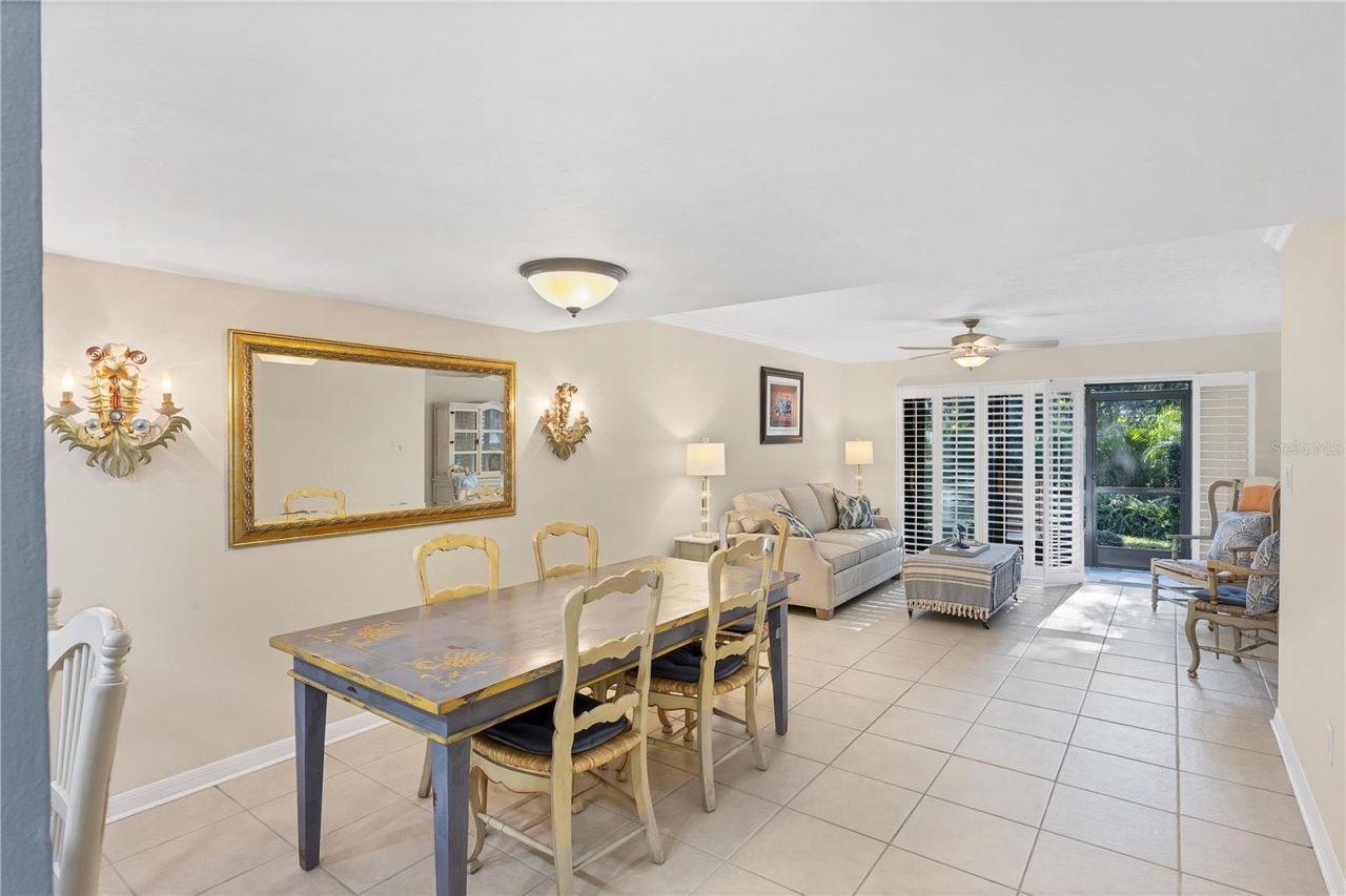 800 Hudson Avenue, Unit 106, Sarasota, FL 34236 Photo