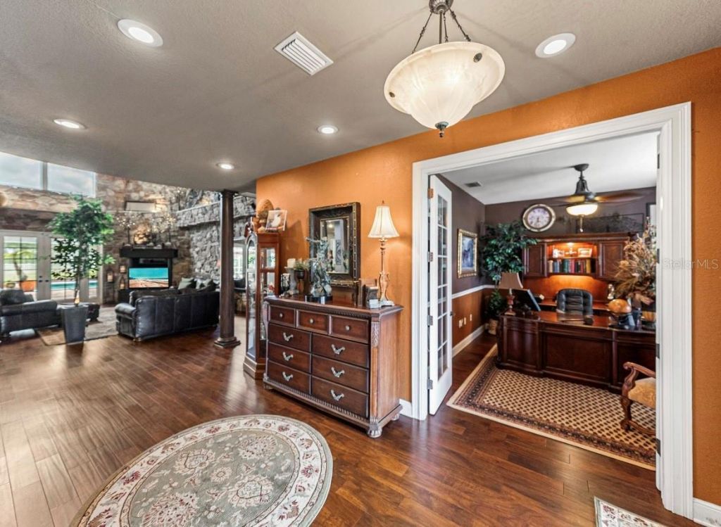 664 S Lake Starr Boulevard, Lake Wales, FL 33898 Photo