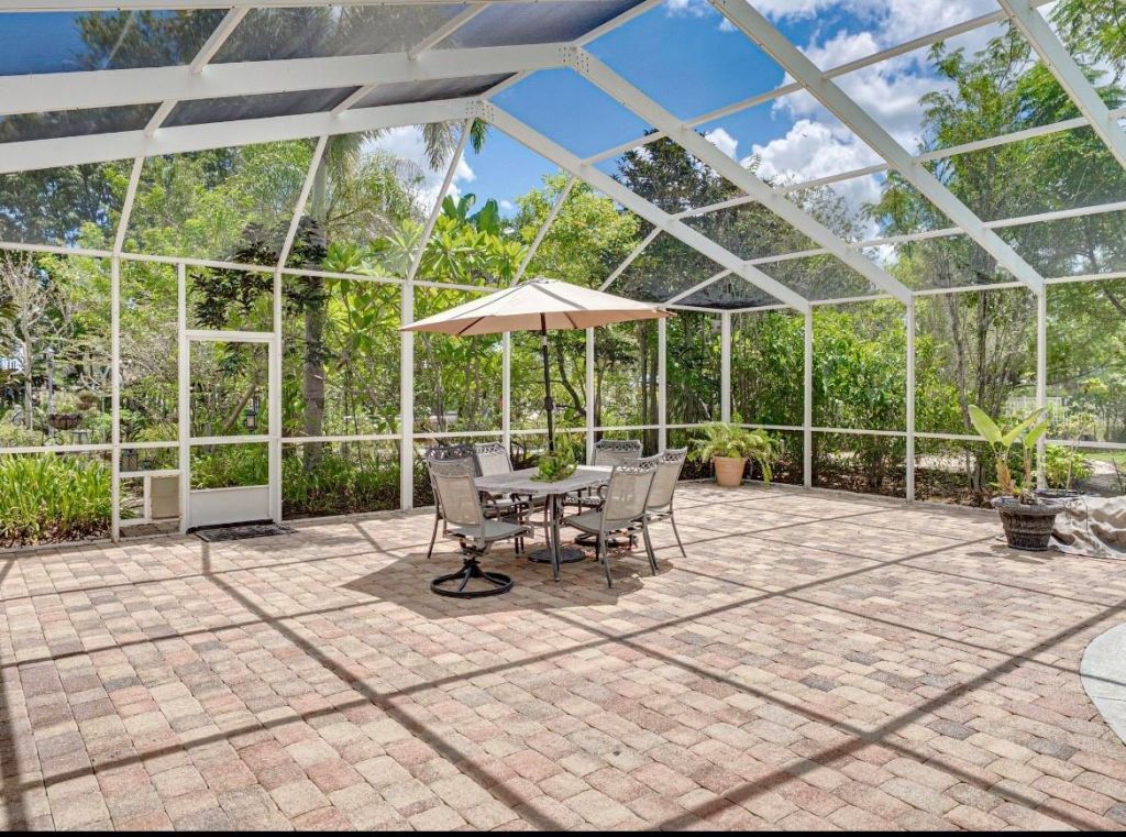 664 S Lake Starr Boulevard, Lake Wales, FL 33898 Photo