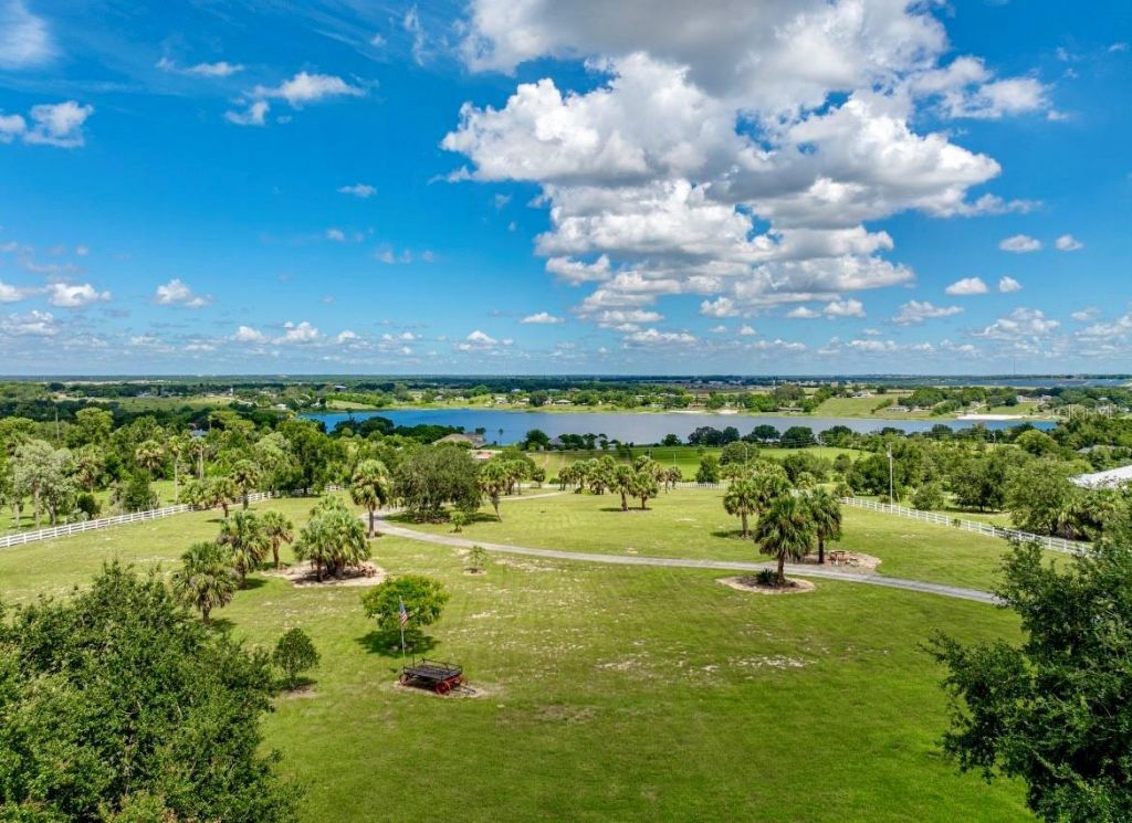 664 S Lake Starr Boulevard, Lake Wales, FL 33898 Photo