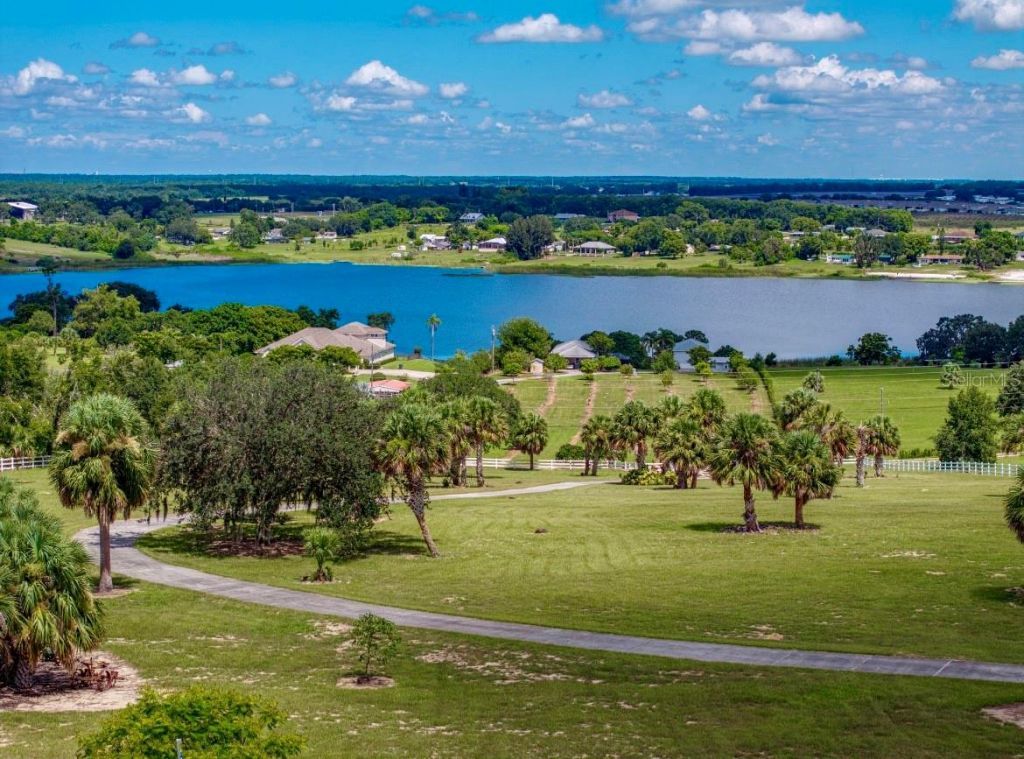 664 S Lake Starr Boulevard, Lake Wales, FL 33898 Photo