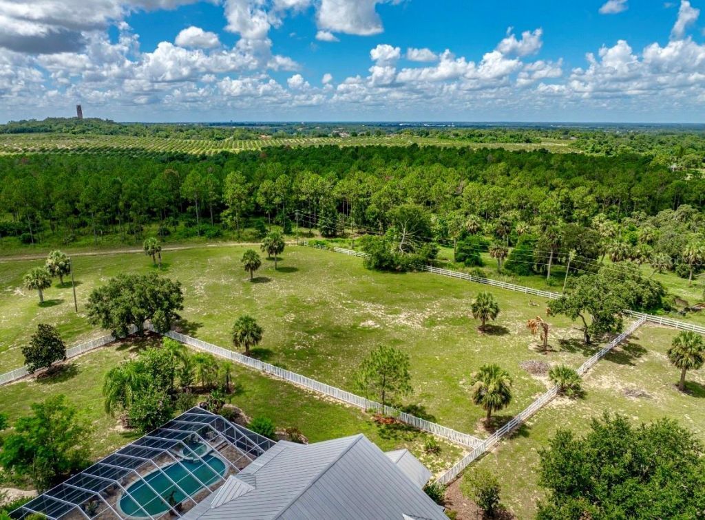 664 S Lake Starr Boulevard, Lake Wales, FL 33898 Photo